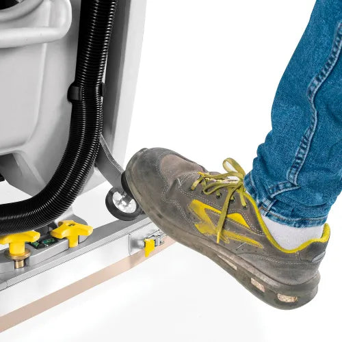 Global Industrial - Auto Floor Scrubber with Traction Drive, 34" Model #: WB641840