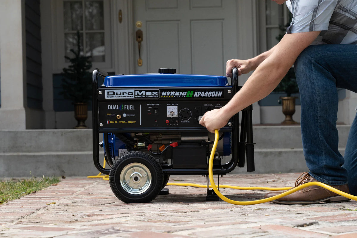 DuroMax XP4400EH 4,400-Watt/3,500-Watt 210cc Electric Start Dual Fuel Portable Generator